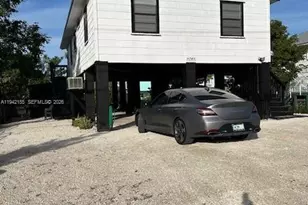 74 Pelican Ln, Big Pine Key, FL 33043 - Photo 1