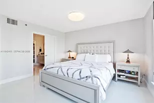 3600 Mystic Pointe Dr, Aventura, FL 33180 - Photo 13