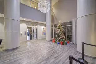 1750 N Bayshore Dr, Miami, FL 33132 - Photo 3