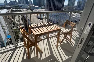 1750 N Bayshore Dr, Miami, FL 33132 - Photo 21