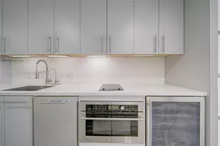 1750 N Bayshore Dr, Miami, FL 33132 - Photo 9