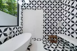 33 E Dilido Dr, Miami Beach, FL 33139 - Photo 27