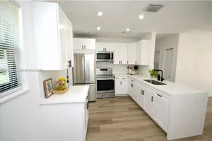 1613 NW 12th St, Fort Lauderdale, FL 33311 - Photo 9