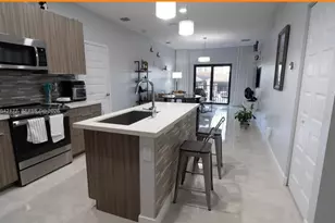 4740 NW 84th Ct, Doral, FL 33166 - Photo 5