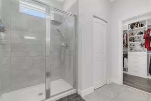 1827 Lake Cove Dr, Lake Worth, FL 33460 - Photo 25