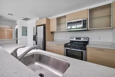 350 NE 24th St #505, Miami, FL 33137 - Photo 15