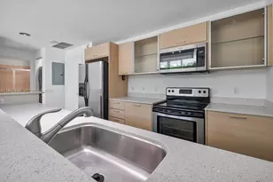 350 NE 24th St, Miami, FL 33137 - Photo 15