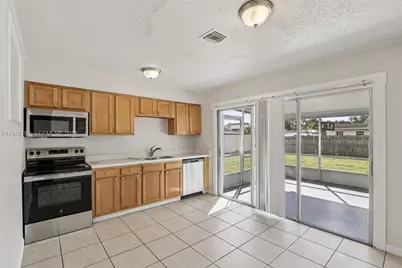 3209 Scanlan Ave, Lake Worth, FL 33461 - Photo 13