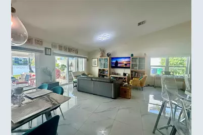 6301 NW 109th Ave, Doral, FL 33178 - Photo 11