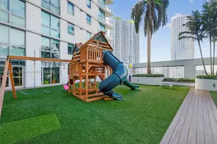 92 SW 3rd St, Miami, FL 33130 - Photo 37