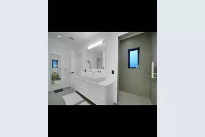 811 86th St, Miami Beach, FL 33141 - Photo 11