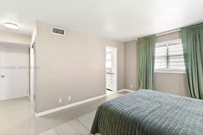 301 NE 14th Ave #601, Hallandale Beach, FL 33009 - Photo 13