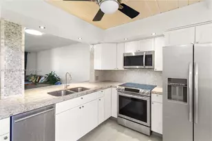 301 NE 14th Ave, Hallandale Beach, FL 33009 - Photo 1