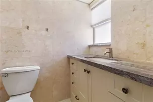 301 NE 14th Ave, Hallandale Beach, FL 33009 - Photo 15