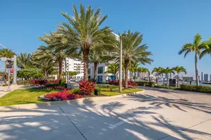 17301 Biscayne Blvd, North Miami Beach, FL 33160 - Photo 33