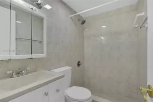 1917 SW 107th Ave, Miami, FL 33165 - Photo 23