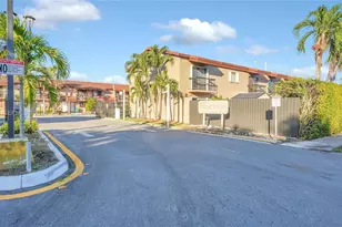 1917 SW 107th Ave, Miami, FL 33165 - Photo 37