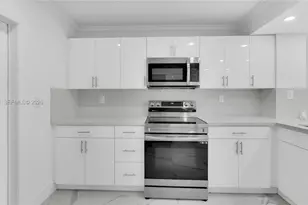 1917 SW 107th Ave, Miami, FL 33165 - Photo 5