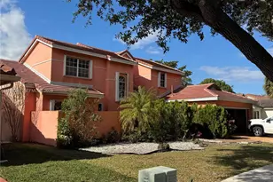 19720 NW 87th Pl, Hialeah, FL 33018 - Photo 3