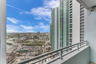 888 Biscayne Blvd, Miami, FL 33132 - Photo 3