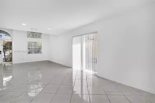 300 SW 100th Ave, Pembroke Pines, FL 33025 - Photo 3