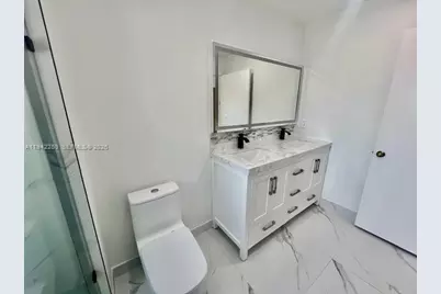 300 SW 100th Ave, Pembroke Pines, FL 33025 - Photo 13