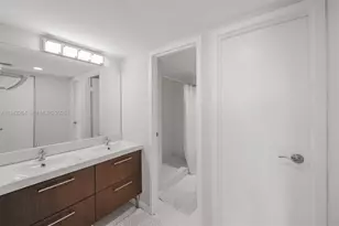 3625 N Country Club Dr, Aventura, FL 33180 - Photo 7