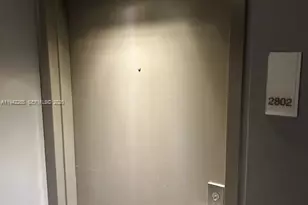 1300 Brickell Bay Dr, Miami, FL 33131 - Photo 5