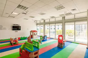 1111 SW 1st Ave, Miami, FL 33130 - Photo 33