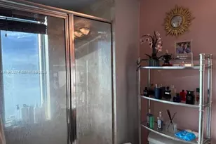 185 SW 7th St, Miami, FL 33130 - Photo 13