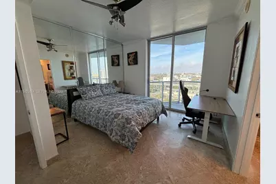 185 SW 7th St #1502, Miami, FL 33130 - Photo 37