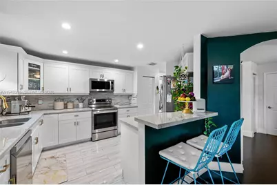 4172 NE 16th St, Homestead, FL 33033 - Photo 15