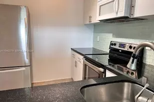 498 NW 165th St Rd, Miami, FL 33169 - Photo 15