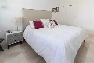 3165 NE 184th St, Aventura, FL 33160 - Photo 13