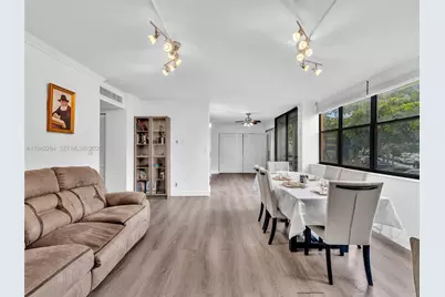 20381 NE 30th Ave #208-7, Aventura, FL 33180 - Photo 13