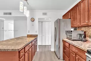 20381 NE 30th Ave, Aventura, FL 33180 - Photo 9