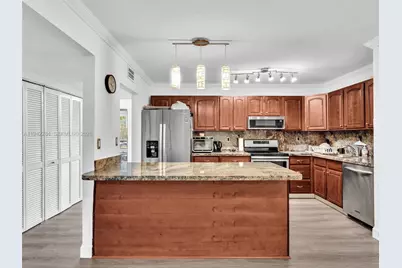 20381 NE 30th Ave #208-7, Aventura, FL 33180 - Photo 3