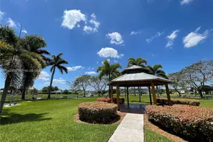 134 SE 28th Ter, Homestead, FL 33033 - Photo 9