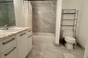 253 NE 2nd St, Miami, FL 33132 - Photo 7