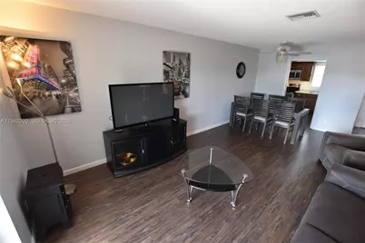 2852 Crosley Drive West #G, West Palm Beach, FL 33415 - Photo 11