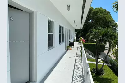 1011 9th St #8, Miami Beach, FL 33139 - Photo 15