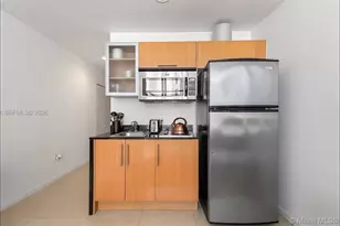 1750 N Bayshore Dr, Miami, FL 33132 - Photo 5