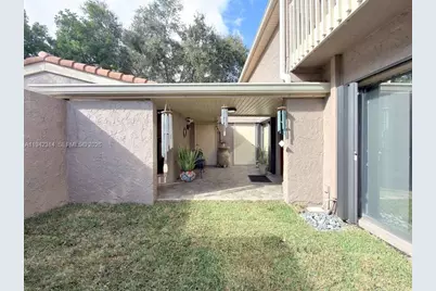 205 Bonnie Brae Way #33, Hollywood, FL 33021 - Photo 3