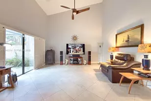 205 Bonnie Brae Way, Hollywood, FL 33021 - Photo 11