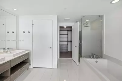 650 NE 32nd St #4203, Miami, FL 33137 - Photo 15