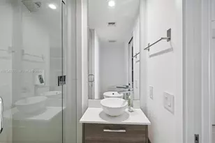 650 NE 32nd St, Miami, FL 33137 - Photo 23