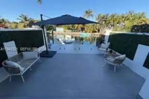 1955 NE 123rd St, North Miami, FL 33181 - Photo 3