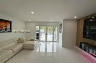 1955 NE 123rd St, North Miami, FL 33181 - Photo 19