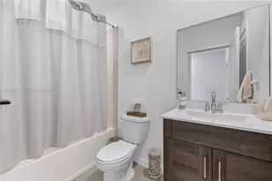 805 SE 18th St, Homestead, FL 33034 - Photo 15