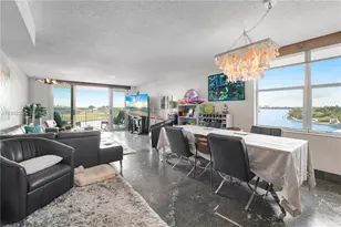 9250 W Bay Harbor Dr, Bay Harbor Islands, FL 33154 - Photo 7